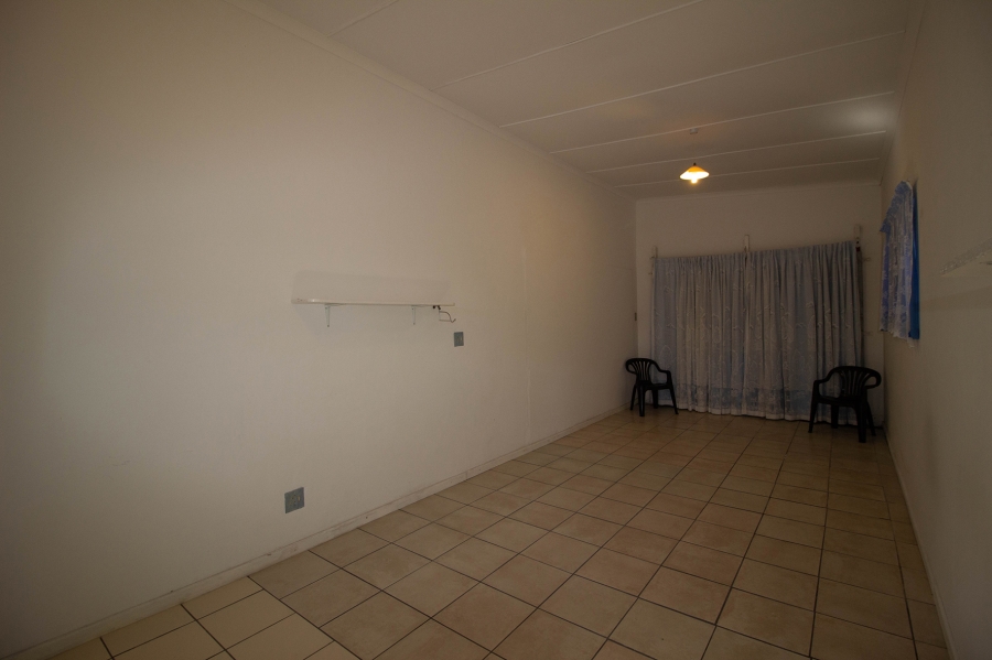 4 Bedroom Property for Sale in Gansbaai Central Western Cape